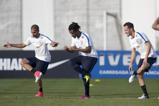 Na tarde desta quinta, o Corinthians realizou treinamento tático