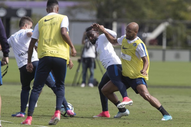 Jogadores se reapresentam após vitória no Brasileirão