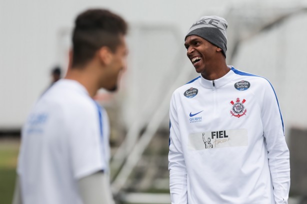 O Corinthians realizou treinamento tático na manhã deste sábado