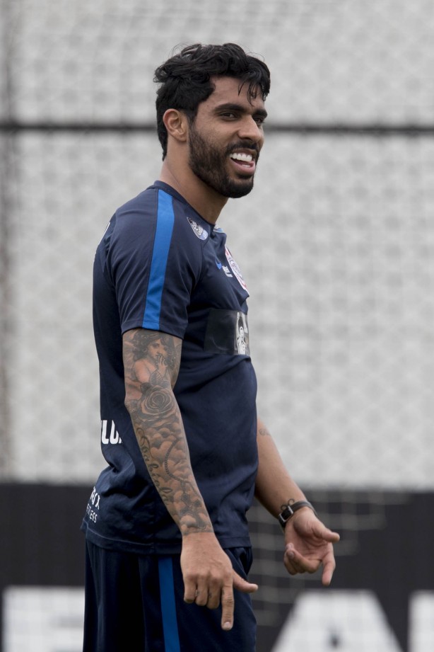 Vilson treina de olho no Santos, pelo Campeonato Brasileiro