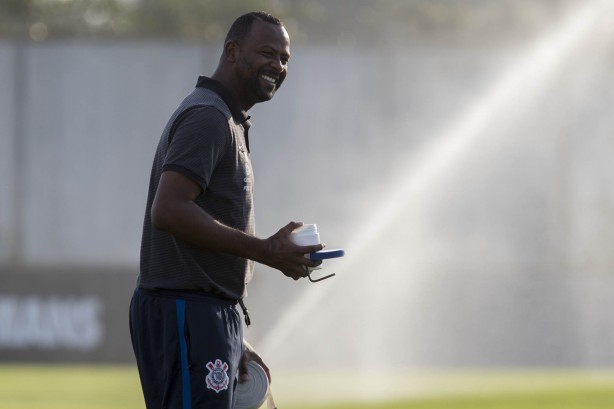 Fabinho, ex-jogador do Corinthians,  auxiliar tcnico de Carille