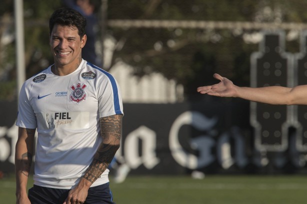 Após lesão, Giovanni Augusto se aproxima de retorno