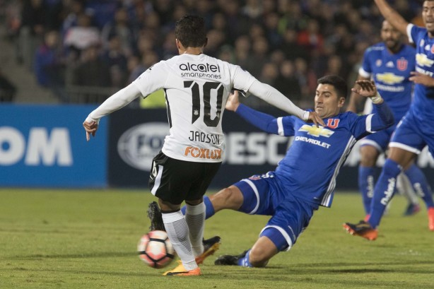 Corinthians venceu as duas diante da Universidad de Chile