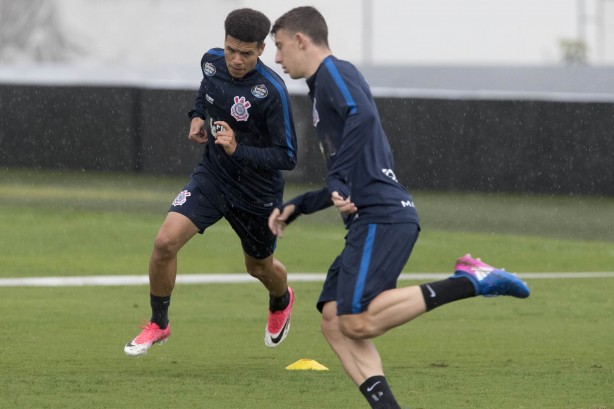 Marquinhos Gabriel treina duro para tentar novamente uma vaga no time titular