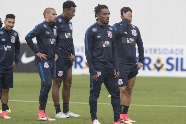 O elenco se reapresentou hoje após o triunfo diante do Santos, na Arena