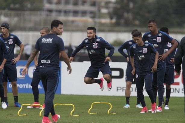 Elenco treino para encarar o Vasco, em São Januário