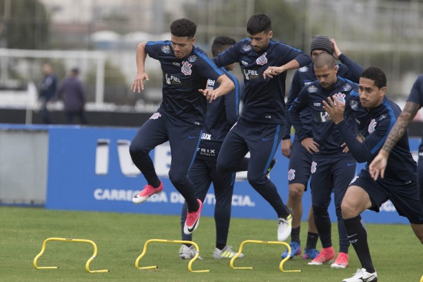 Jogadores treinam de olho no Vasco da Gama, pelo Brasileirão