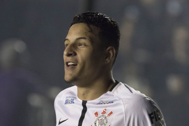 Arana foi fundamental na vitória contra o Vasco