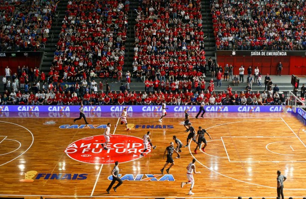 Torcedores fizeram bonito na final da NBB