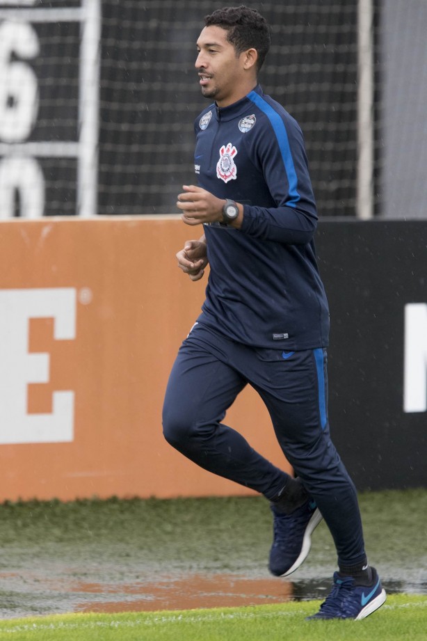 Léo Príncipe no treino de terça-feira, o último antes de encarar o Cruzeiro