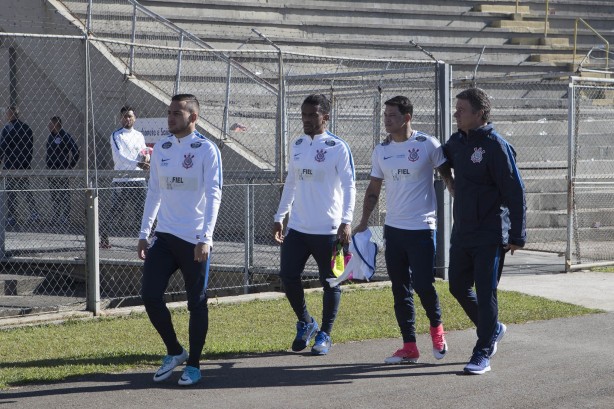 Treino tambm visava a adaptao dos jogadores ao horrio da partida