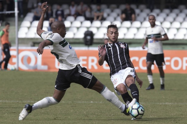 Maycon encarou o Coritiba em dia de tristeza no Couto Pereira