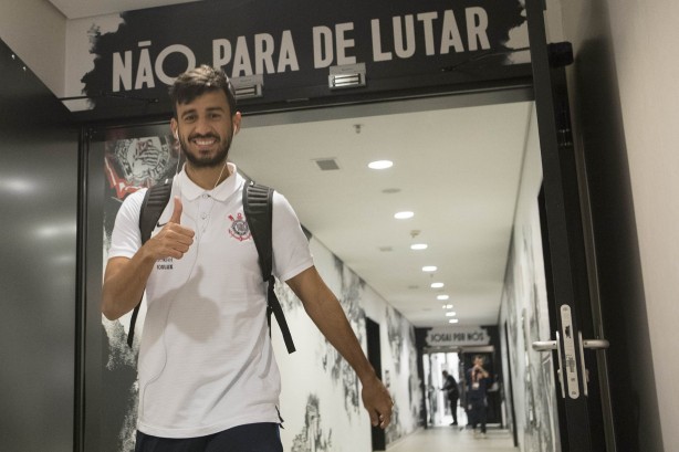 Camacho chega à Arena para enfrentar o Bahia, pelo Brasileirão