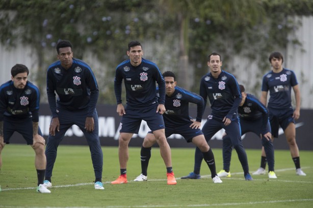 Elenco treina para encarar o Bahia, pela nona rodada do Brasileirão