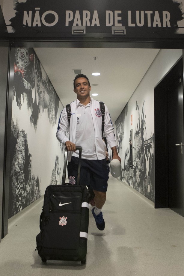Jadson voltou a ser relacionado contra o Bahia