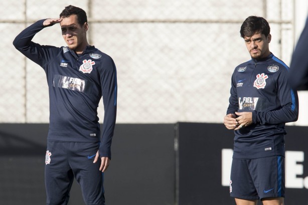 Rodriguinho e Fagner no treino da tarde de terça-feira