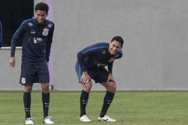 Warian e Pablo no treino desta terça-feira no CT