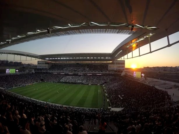Arena Corinthians estava em construção em 2012 e foi inaugurada em 2014
