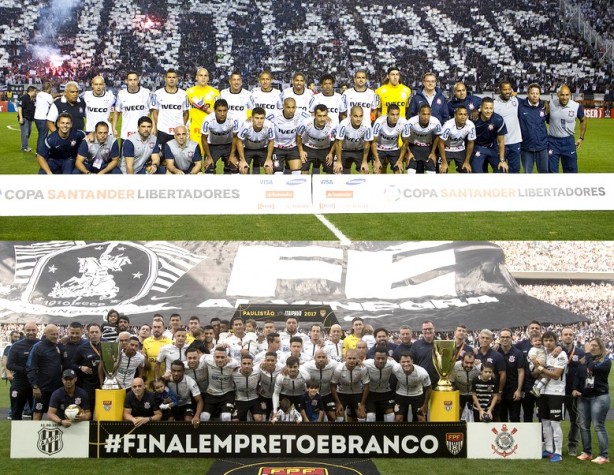 Time campeo da Libertadores de 2012; Equipe campe paulista de 2017