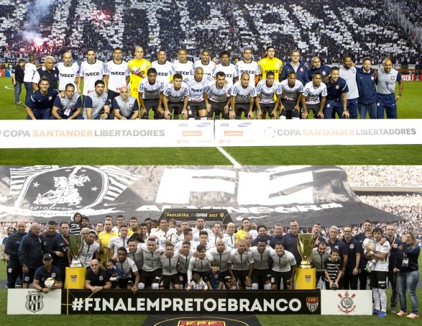 Time campeão da Libertadores de 2012; Equipe campeã paulista de 2017
