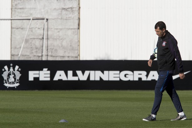 Fábio Carille vai armar o time para enfrentar a Ponte Preta, no sábado