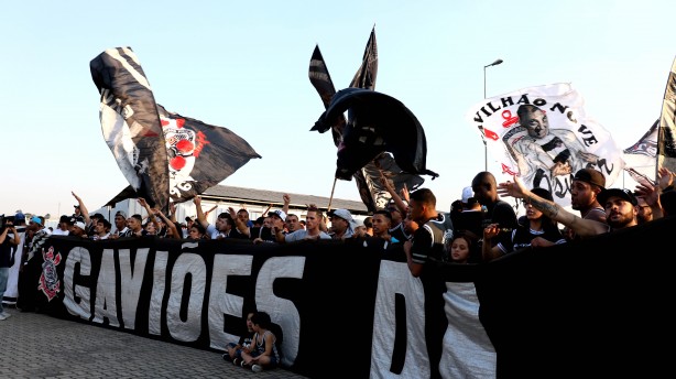 A torcida compareceu em peso j que no poder ir ao Allianz Parque