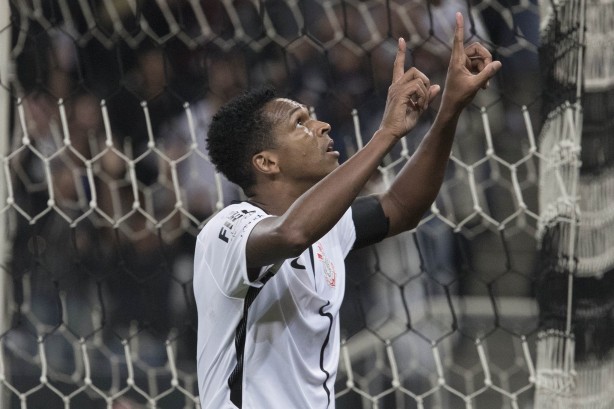 O atacante Jô também se tornou um dos artilheiros do campeonato
