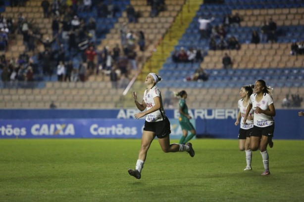 As jogadoras do Corinthians fizeram bonito e avançaram para a final do Brasileirão