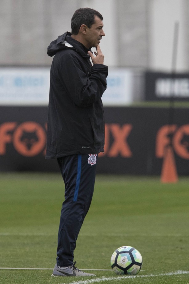 Fábio Carille ajusta os últimos detalhes para enfrentar o Avaí