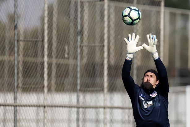 Após o treinamento aplicado pelos auxiliares, a equipe embarca para o Rio