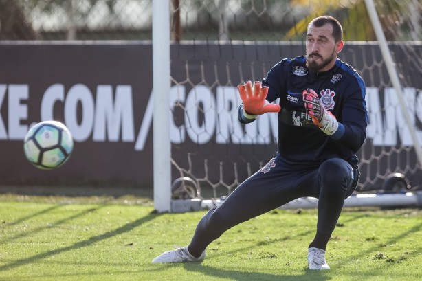 Walter treina após partida contra o Avaí