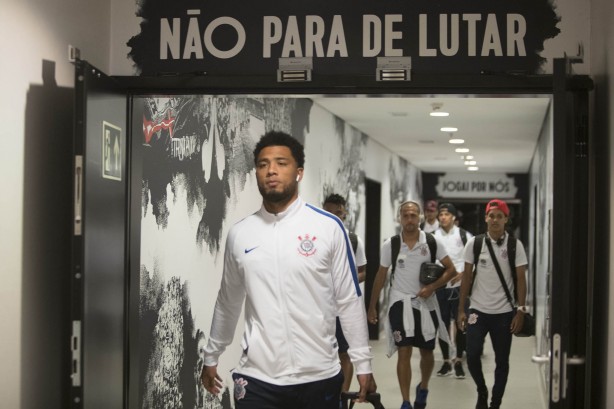 Kazim antes da partida contra o Patriotas pela Sulamericana