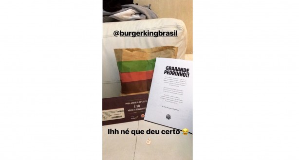 Pedrinho ganhou presente do Burger King nesta sexta-feira