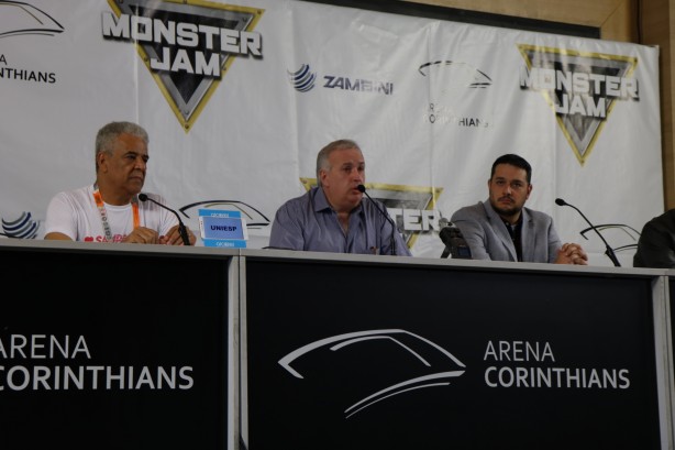 Anncio foi feito durante coletiva na Arena