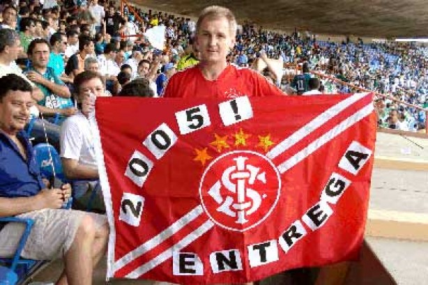 Torcedor do Inter pede a derrota por vingança no Serra Dourada