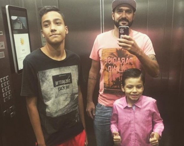 Danilo e seus três filhos