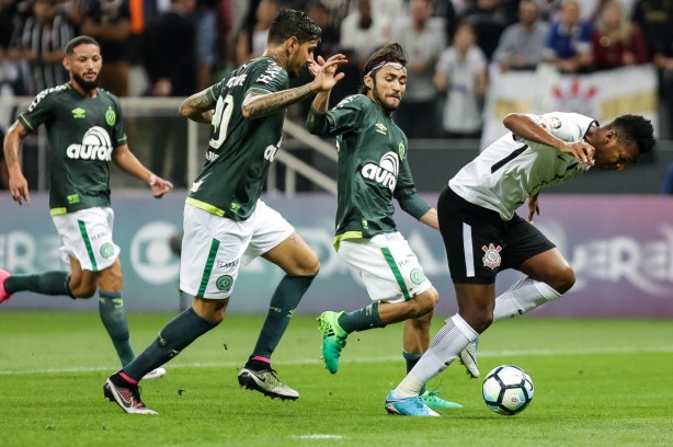 Timão e Chapecoense se enfrentaram na rodada de estreia do Brasileiro