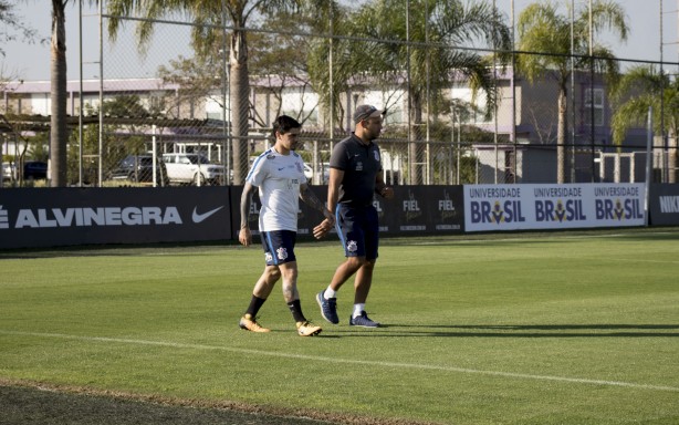 Lateral-direito Fagner deve ser titular na partida contra o Atlético-GO