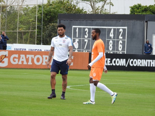 Kazim desperdiou boas oportunidades de gol no primeiro tempo