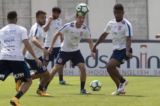 Foi o ltimo treino antes do clssico contra o Santos deste domingo