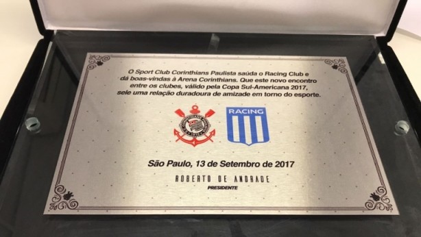 Presente será entregue antes da partida