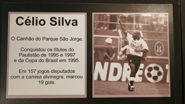 Placa de Célio na Calçada da Fama