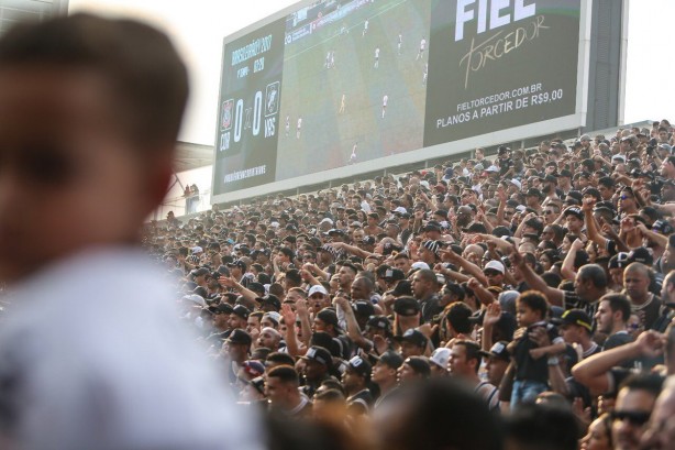 Neste domingo, a Fiel pode comemorar a vitória 1 a 0 do Corinthians sobre o Vasco