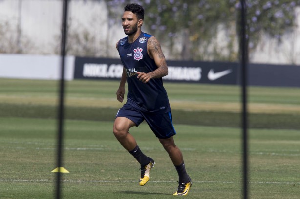 Na manhã desta segunda, os corinthianos voltaram a treinar no CT Joaquim Grava