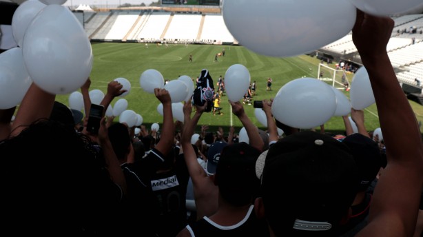 Balões compuseram bela festa da Fiel na arquibancada Norte do estádio