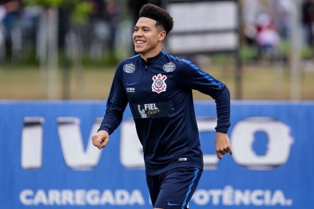 A primeira parte do trabalho corinthiano foi voltada ao treino de finalizações