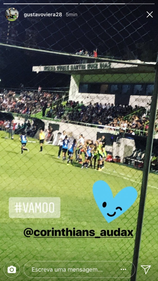 Gustavo compareceu ao jogo de estreia do Timão na Libertadores Feminina