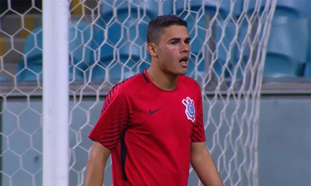 O Goleiro do Timo defendeu pnalti no primeiro tempo da partida