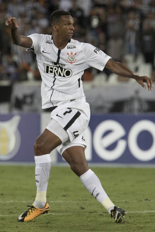 Jô marcou o único gol do Corinthians na partida desta segunda-feira