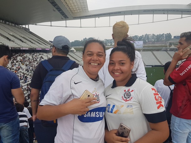 Torcedora e a filho chegaram para ver apenas os minutos finais do jogo